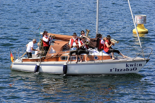 挥更大作用 挥更大作用